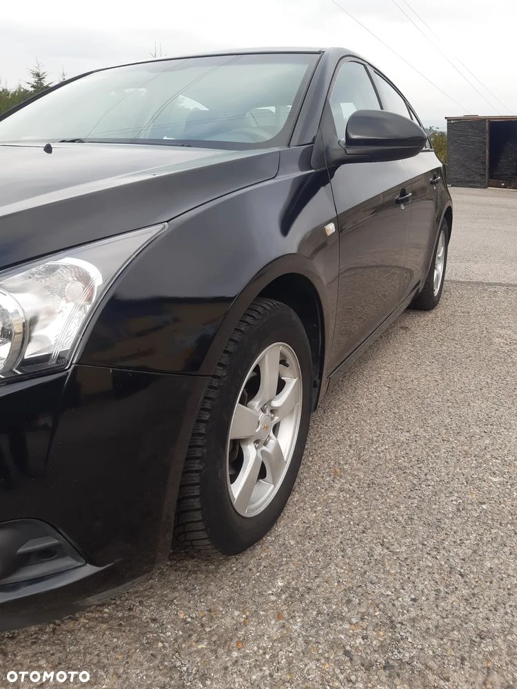 Chevrolet Cruze 1.6 Base - 15