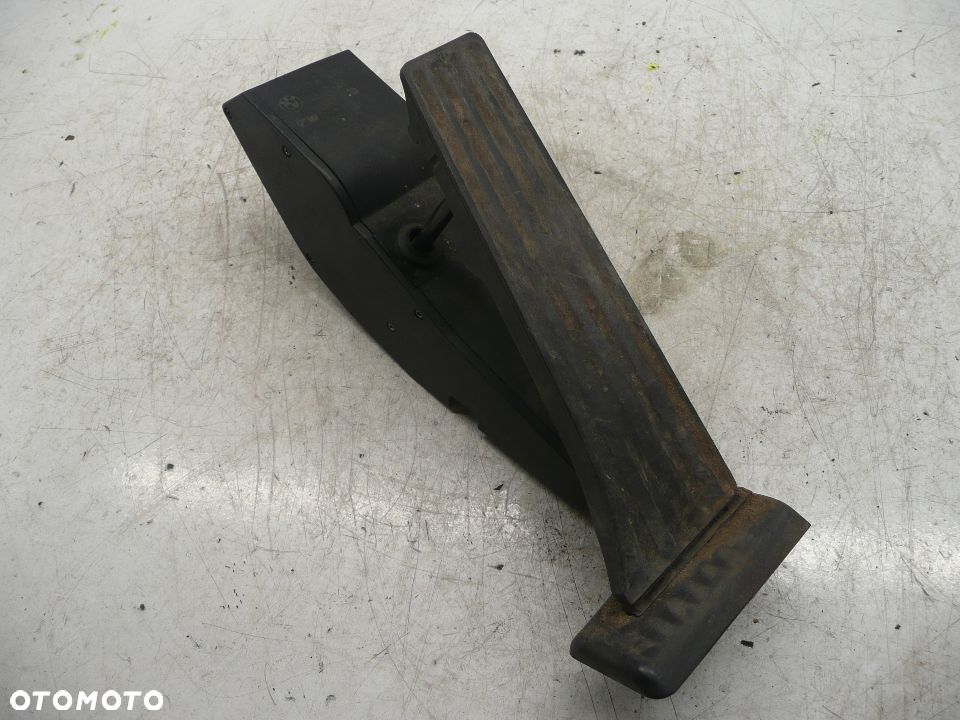 BMW E39 LIFT 2.5B KOMBI POTENCJOMETR GAZU AUTOMAT