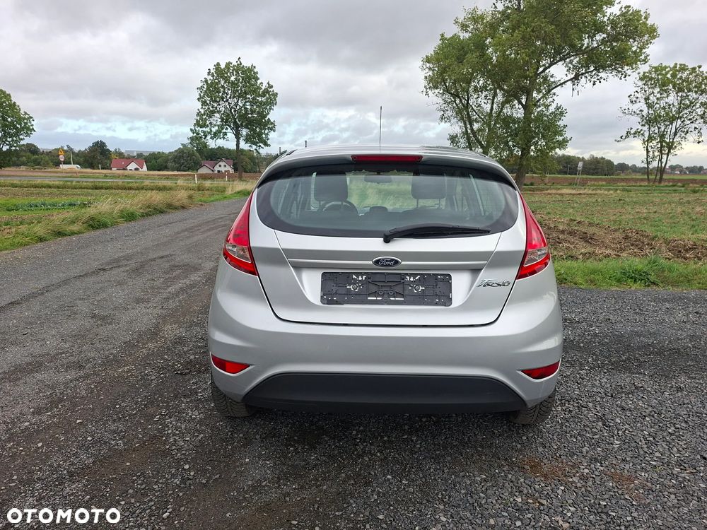Ford Fiesta 1.6 TDCi Champions Edition - 3