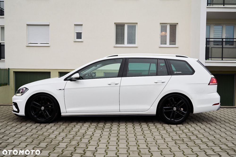 Volkswagen Golf - 8