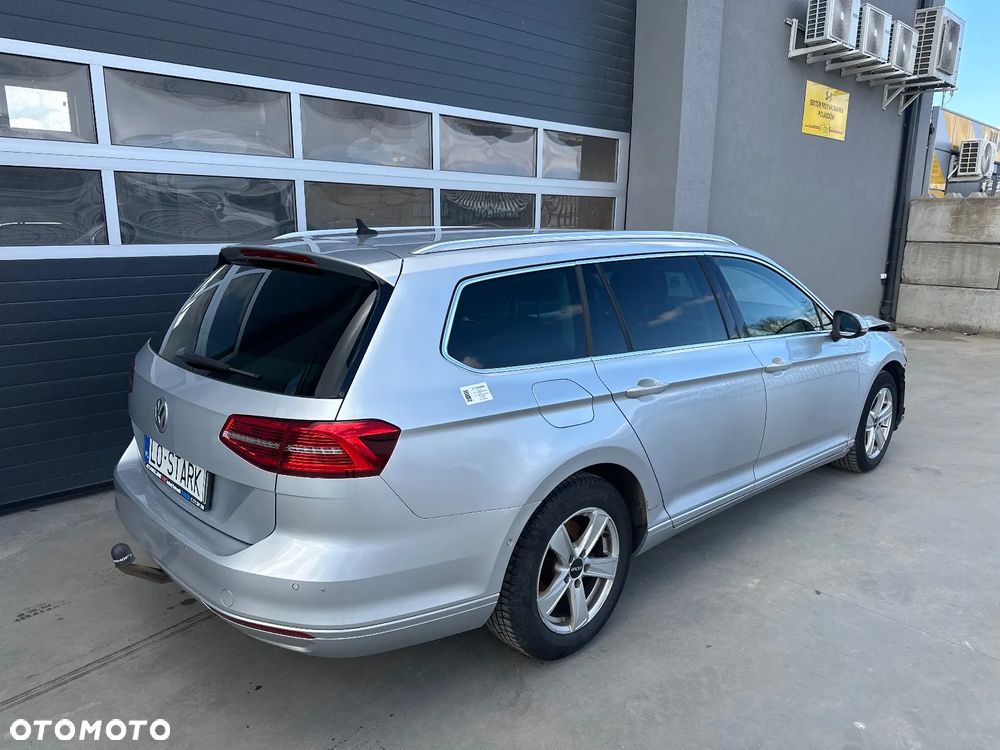 Volkswagen Passat 2.0 TDI SCR DSG Comfortline - 1