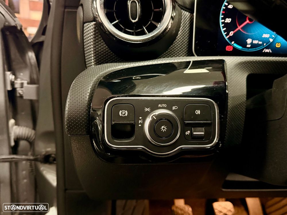 Mercedes-Benz A 180 Dynamic Edition - 25