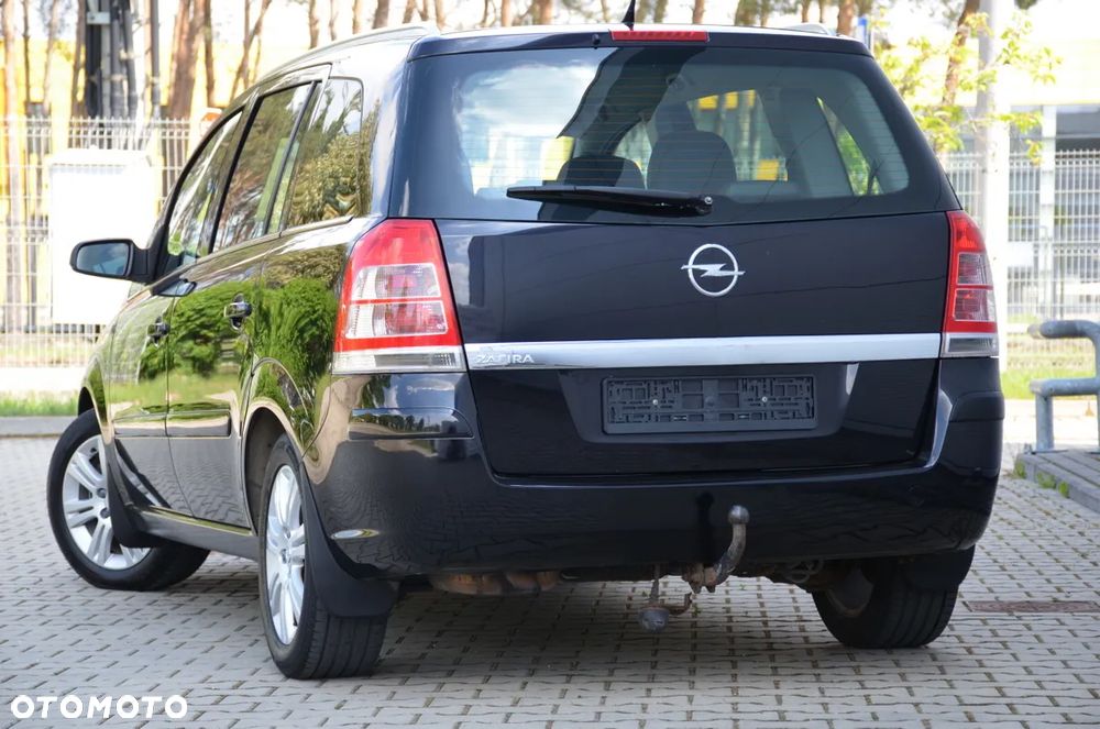 Opel Zafira 1.8 Cosmo - 4