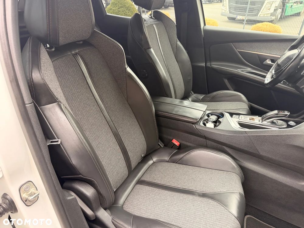 Peugeot 3008 - 15