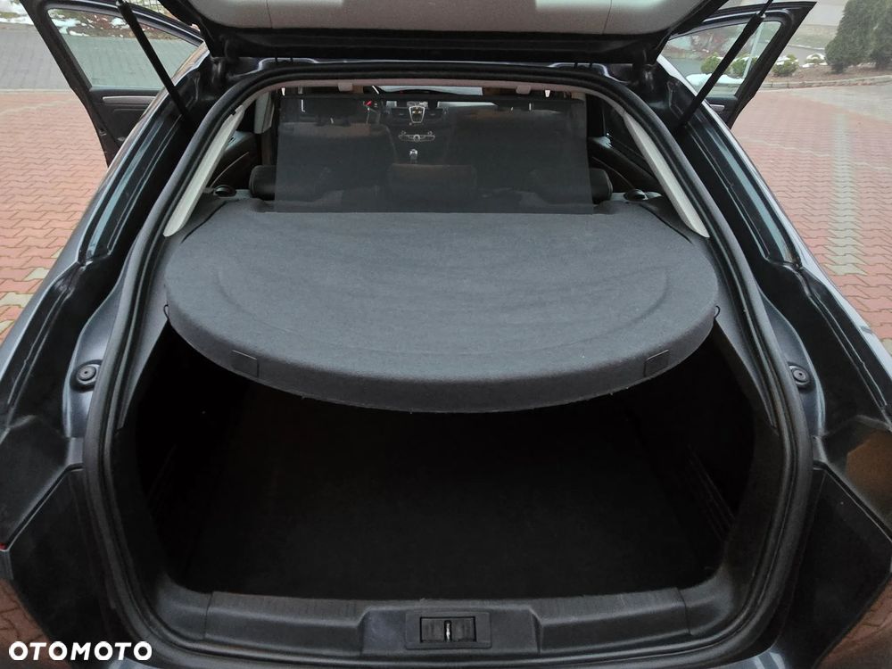 Renault Laguna 2.0 dCi FAP Initiale - 33