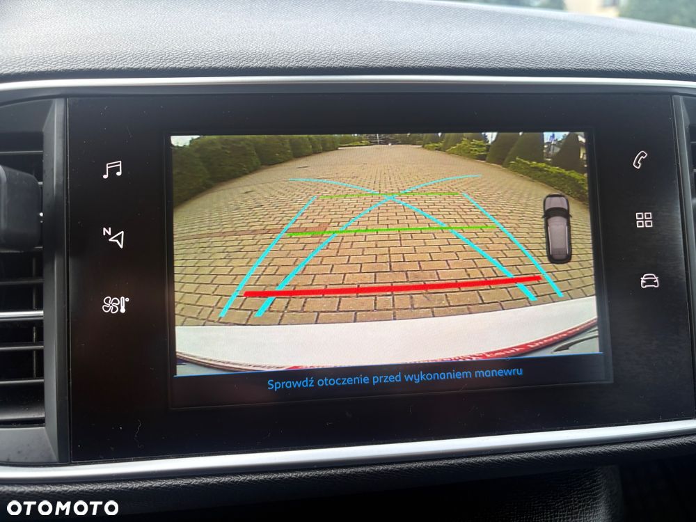 Peugeot 308 1.6 BlueHDi Allure S&S EAT6 - 16