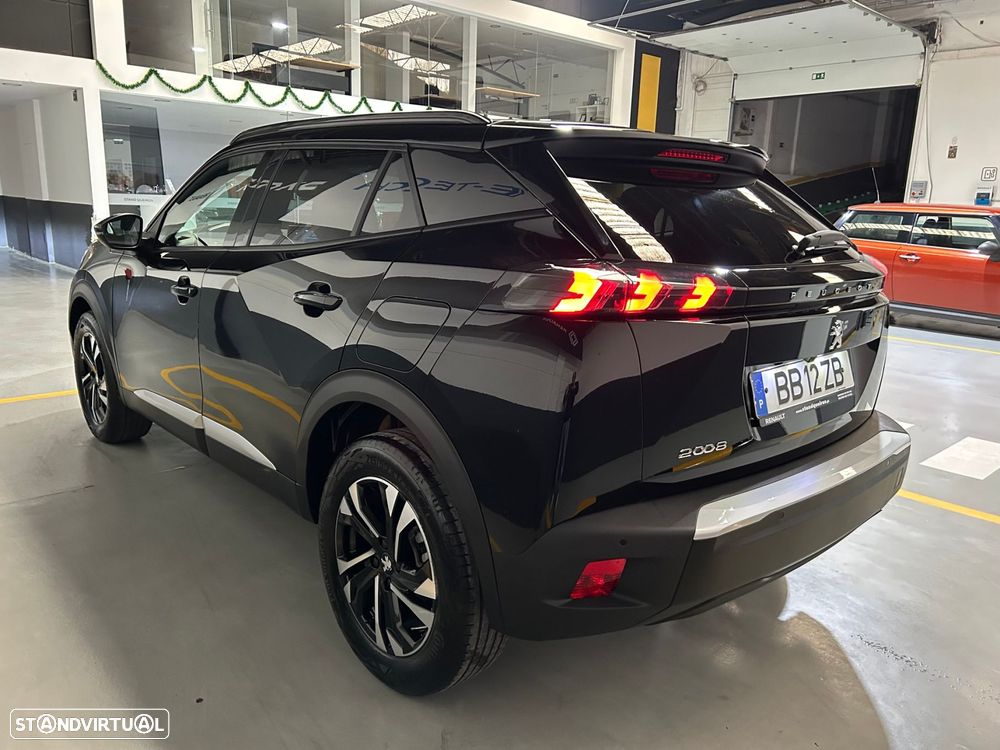 Peugeot 2008 1.2 PureTech Allure Pack - 6