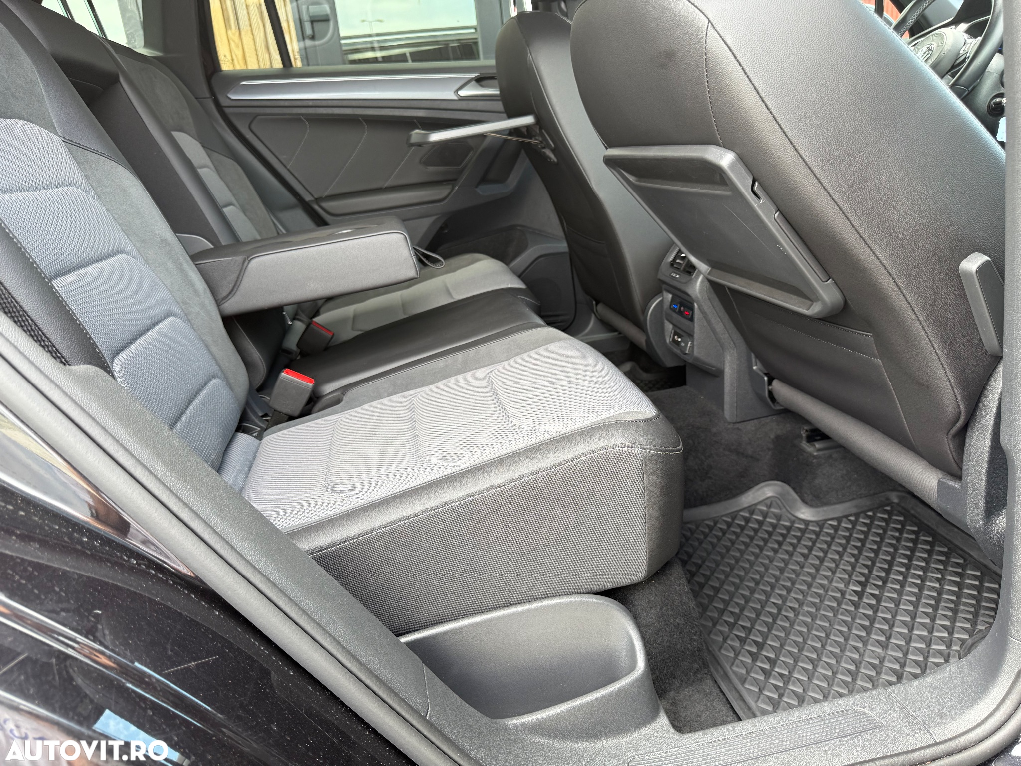 Volkswagen Tiguan 2.0 TDI DSG 4Mot Highline - 16