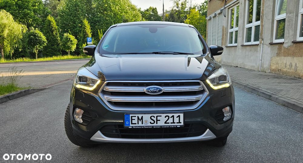 Ford Kuga 1.5 EcoBoost 2x4 Titanium