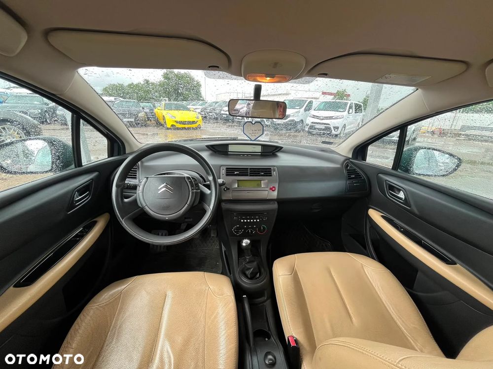 Citroën C4 1.6 16V Exclusive - 4