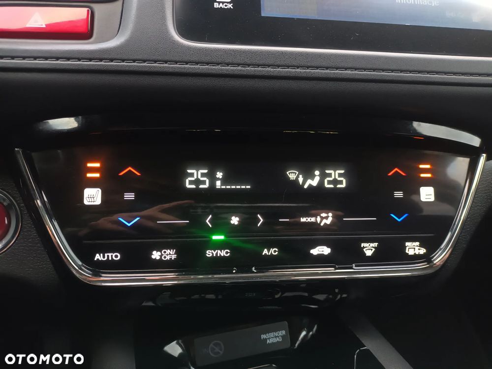Honda HR-V 1.6 i-DTEC Executive - 22