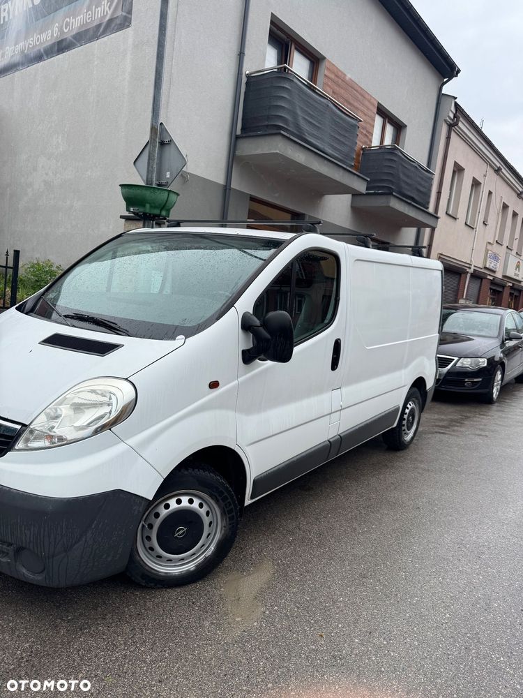 Opel Vivaro - 2