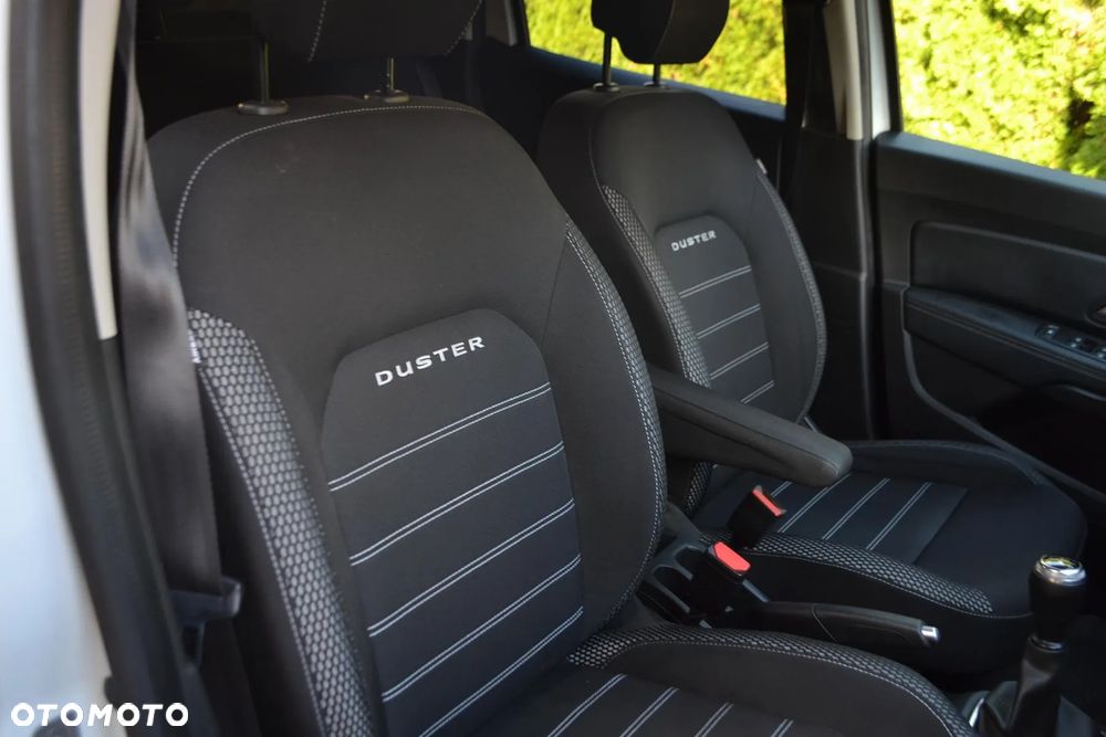 Dacia Duster 1.6 SCe Laureate S&S - 15