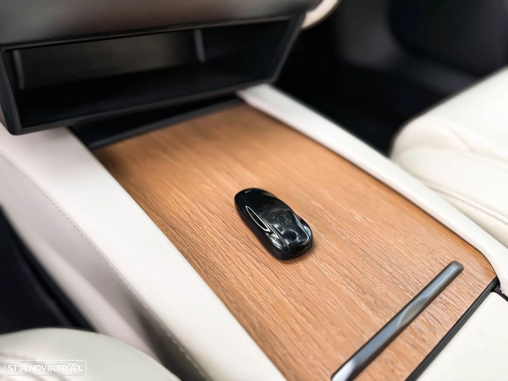 Tesla Model S Long Range - 34