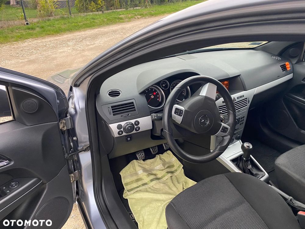 Opel Astra 1.6 Cosmo - 12