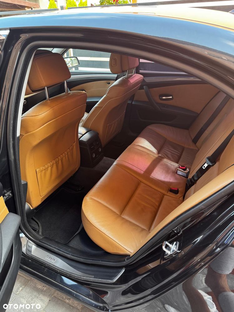 BMW Seria 5 - 11