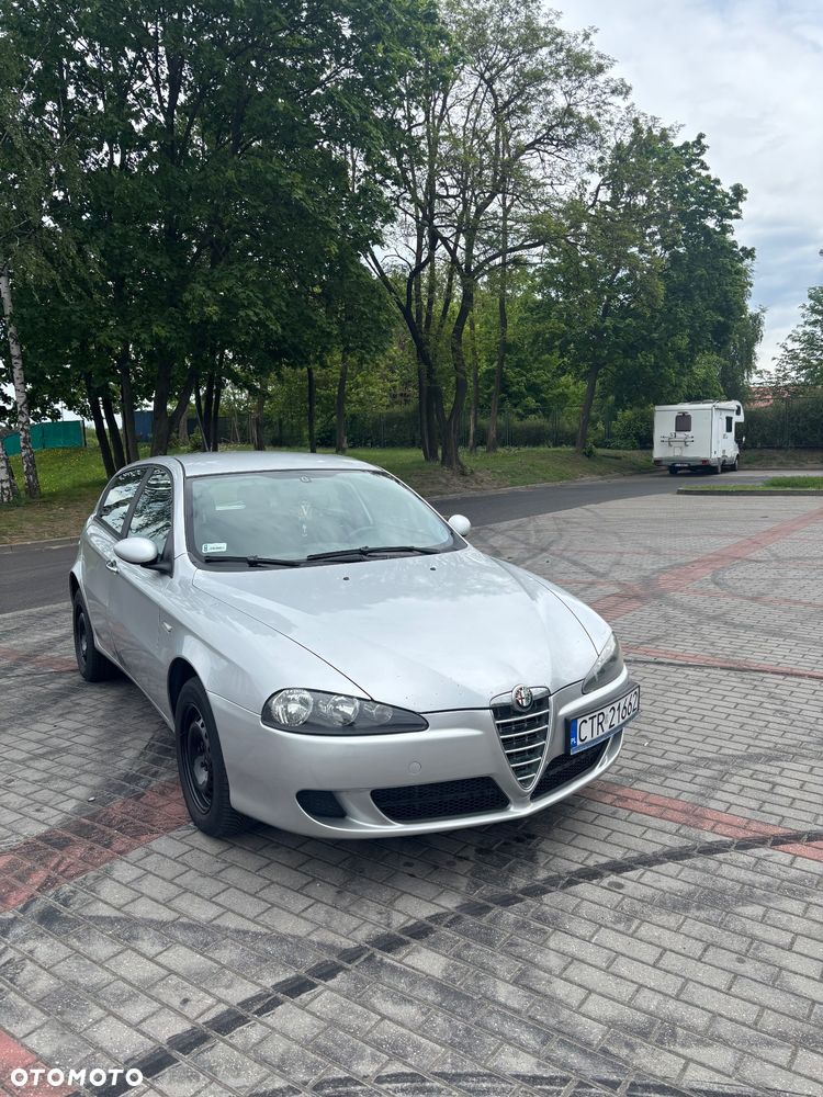 Alfa Romeo 147 1.9 JTD 8V Progression - 1