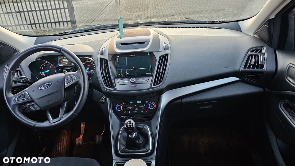 Ford Kuga - 18