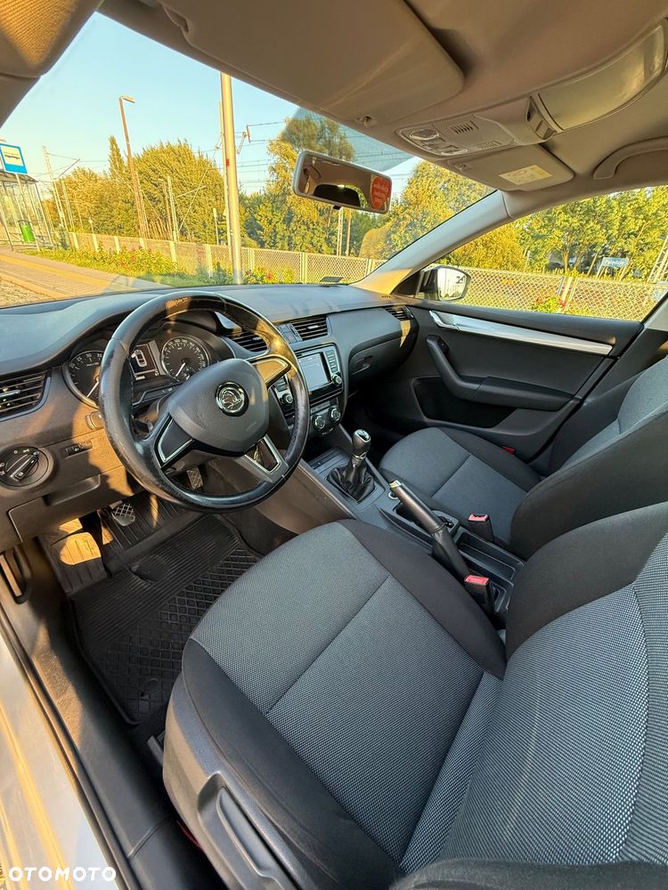 Skoda Octavia 1.6 TDI Active - 8