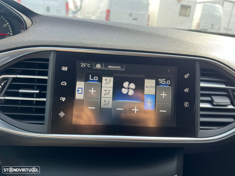 Peugeot 308 1.2 PureTech Active - 33