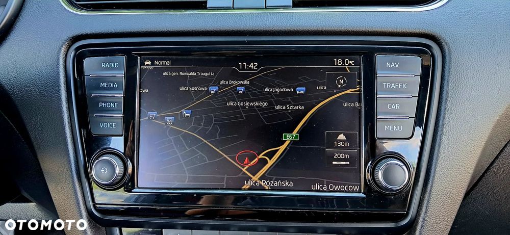Skoda Octavia 2.0 TDI RS DSG - 9