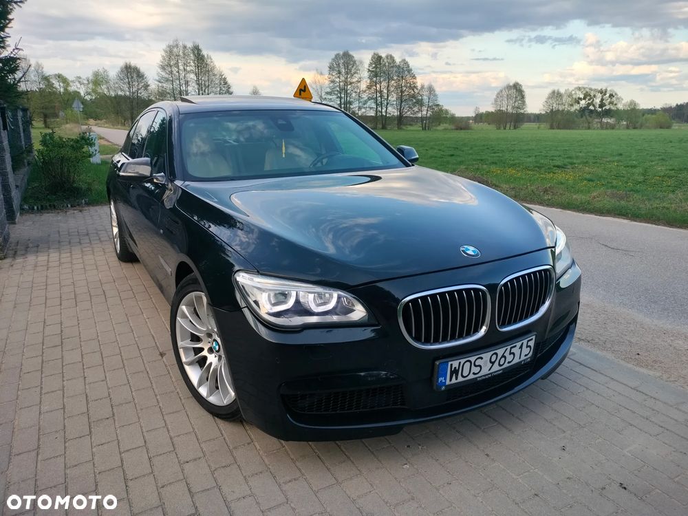 BMW Seria 7 740d - 2
