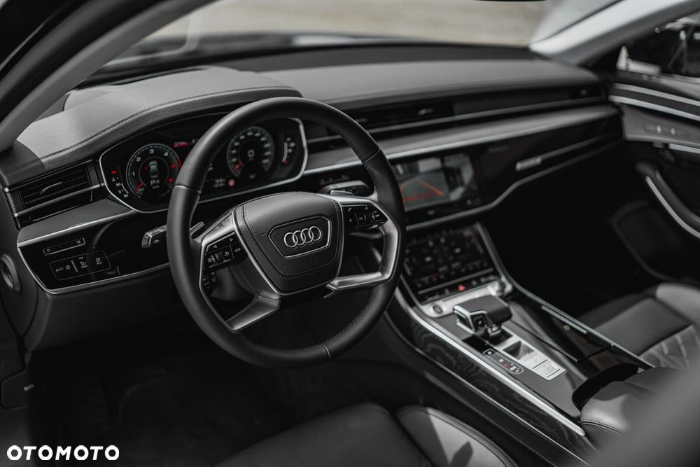 Audi A8 - 11