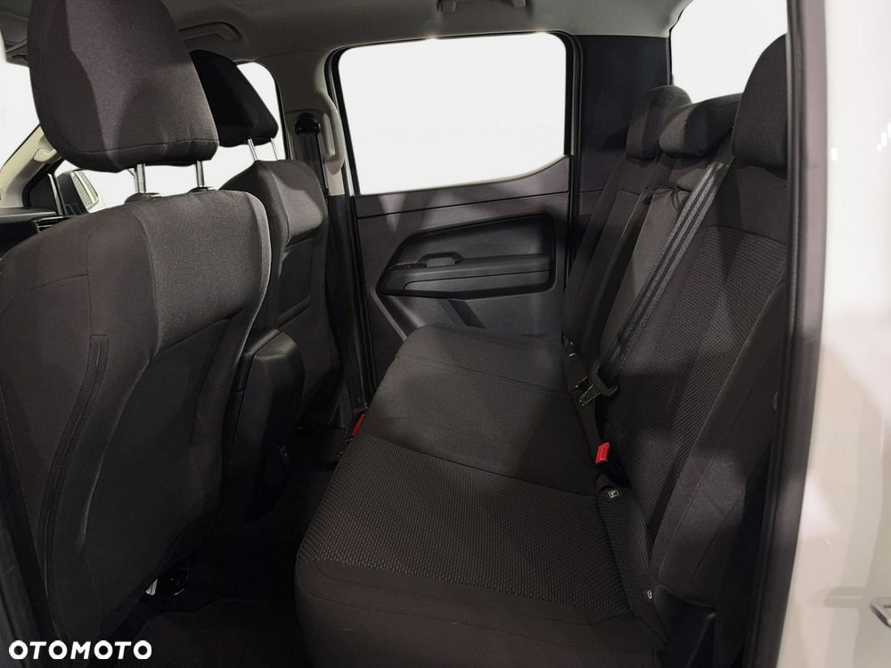 Volkswagen Amarok - 17