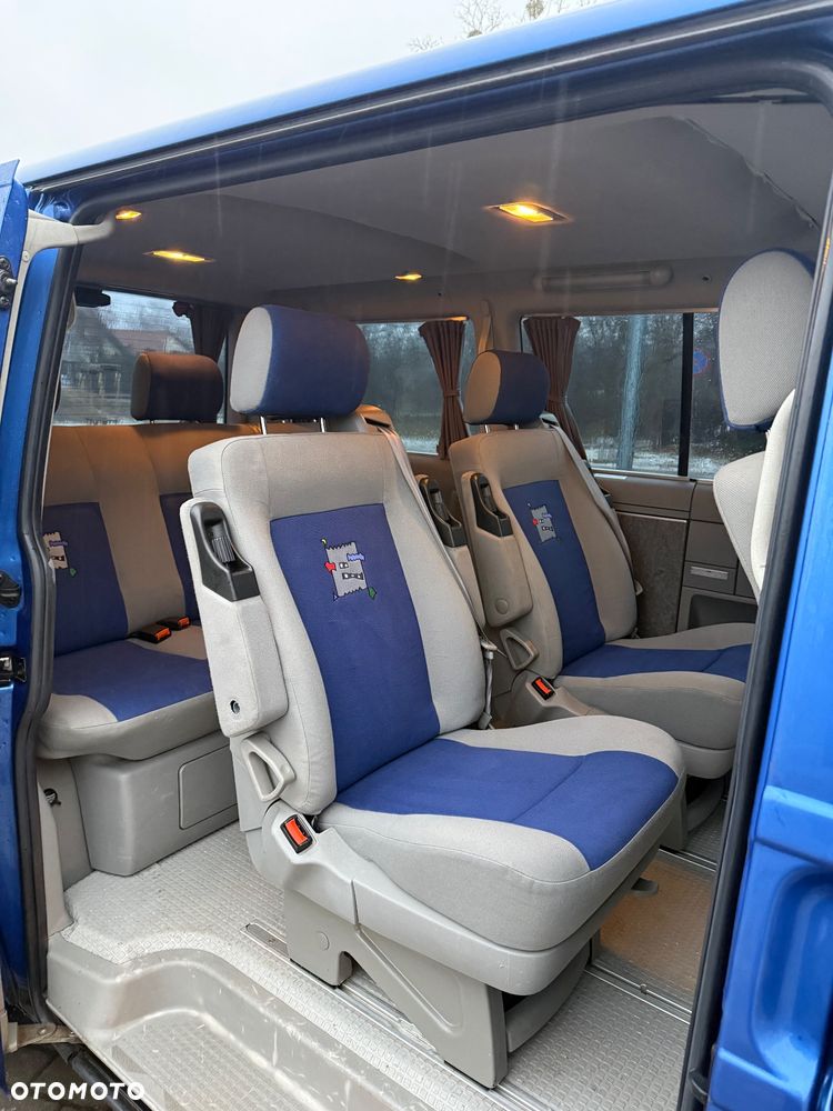 Volkswagen Multivan - 9