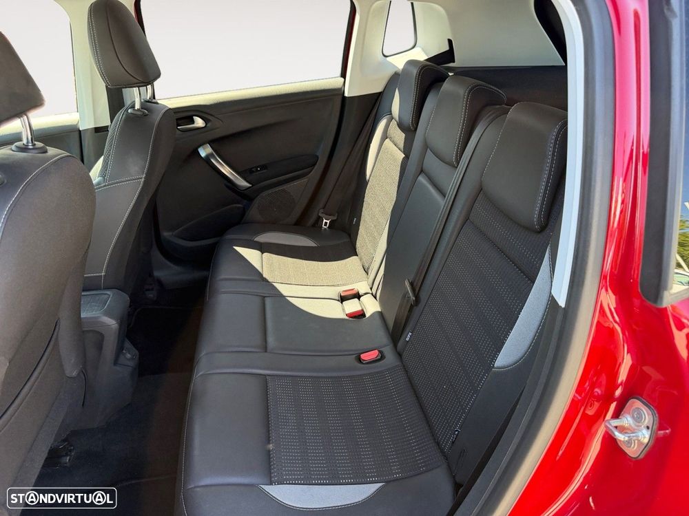Peugeot 2008 1.2 PureTech Allure - 13
