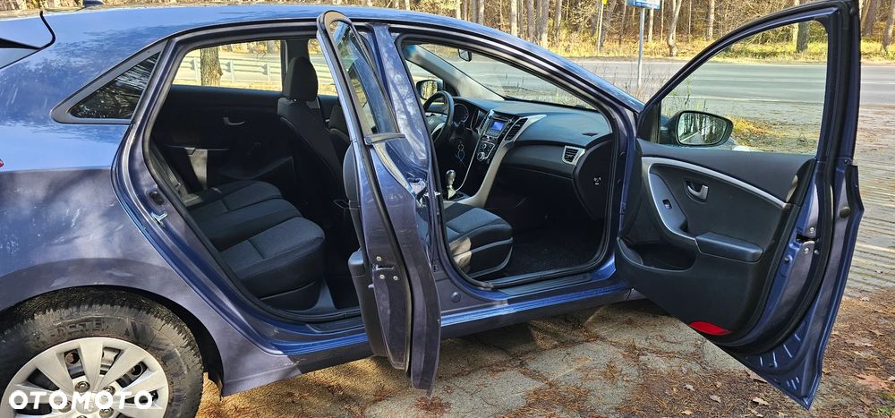 Hyundai i30 1.4 Select - 19