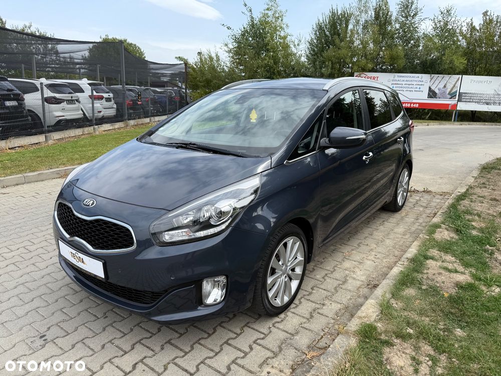 Kia Carens - 3