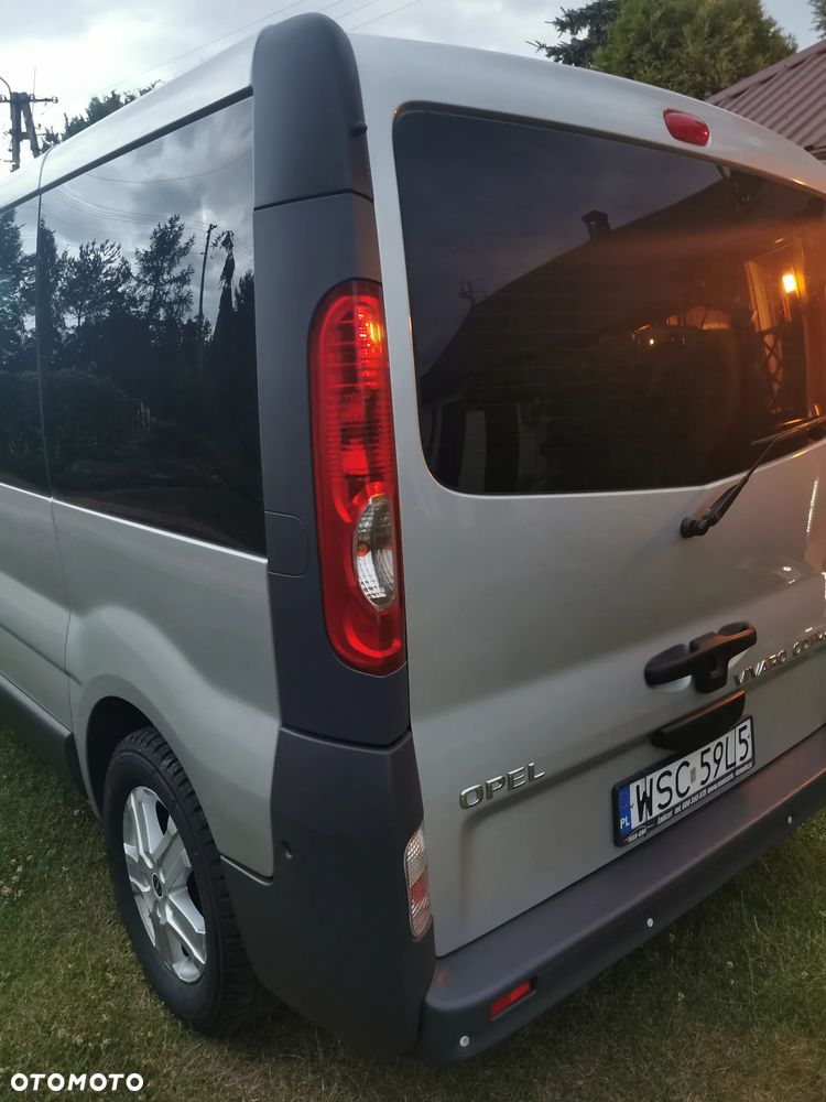 Opel Vivaro Tour Elegance L1H1 - 11