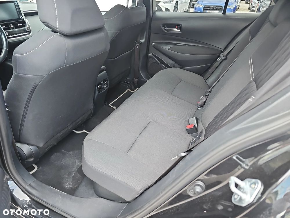 Toyota Corolla - 24