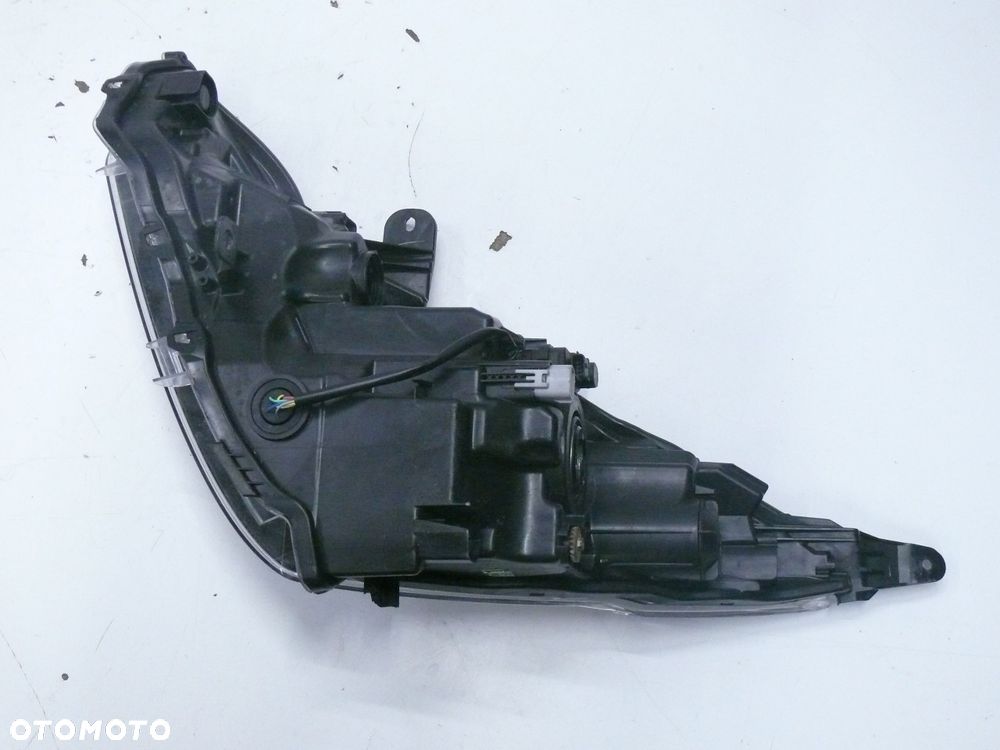 LAMPA PRZEDNIA PRAWA TOYOTA AYGO II 2018 2022 LIFT SOCZEWKA LED B4 - 3