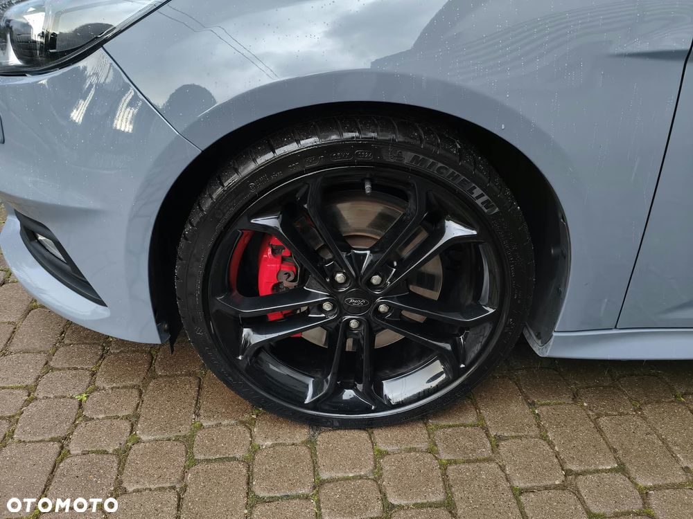 Ford Focus 2.0 EcoBoost ST-2 - 2