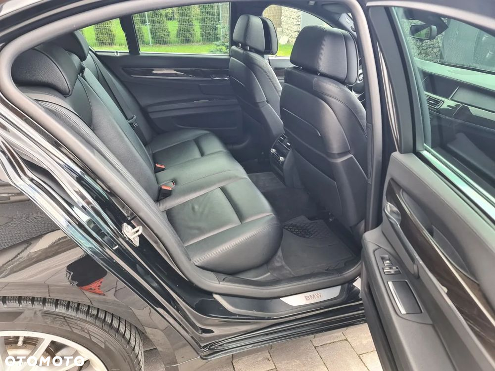BMW Seria 7 730d - 15