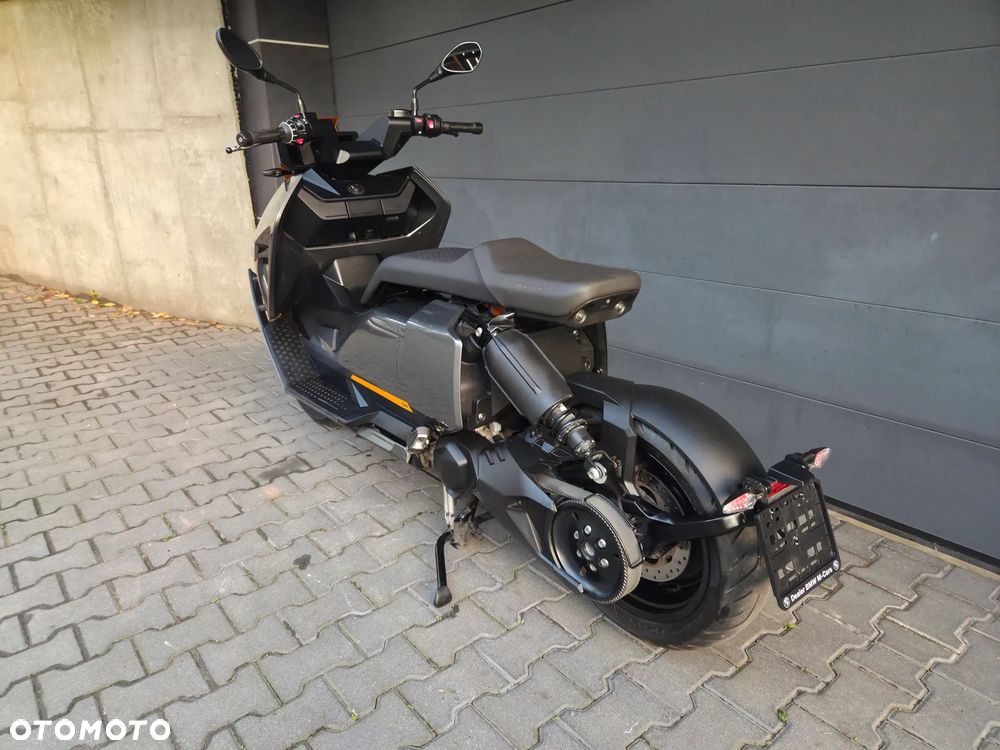 BMW CE 04 - 14