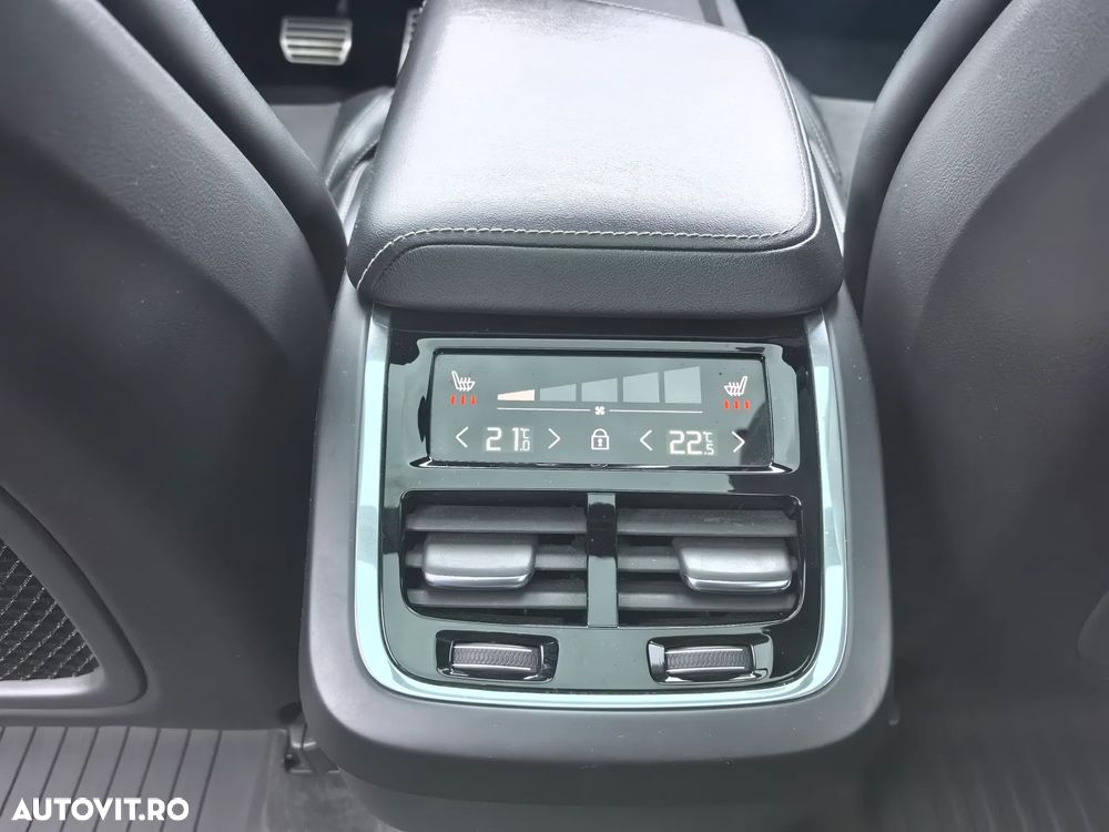 Volvo XC 60 D5 AWD R-Design - 16