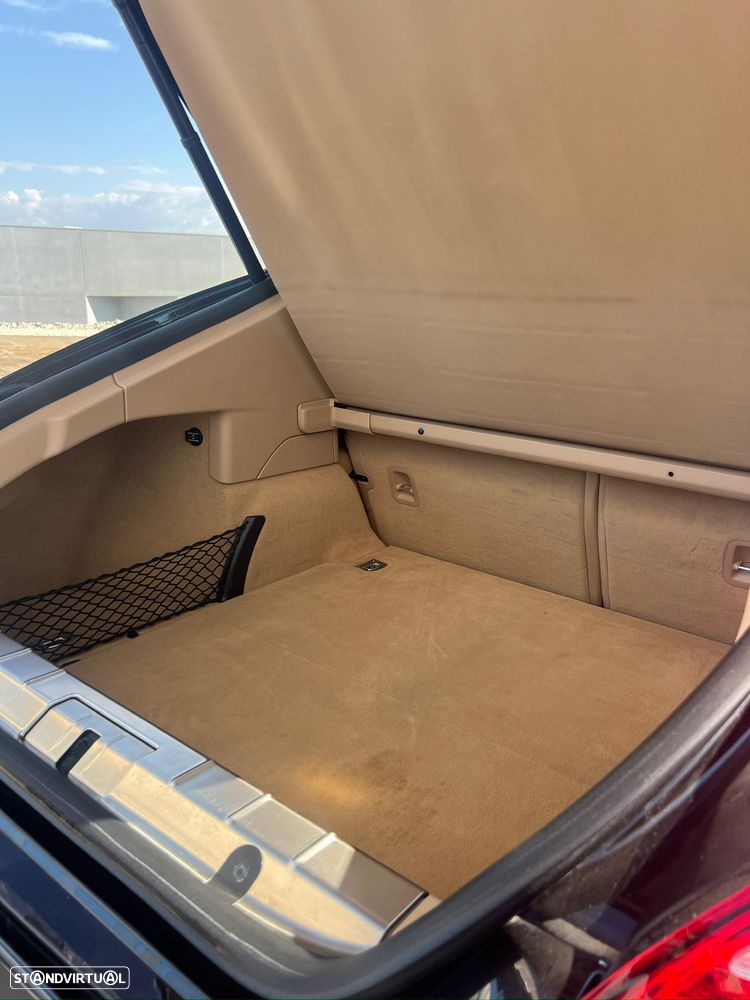 Porsche Panamera Turbo PDK - 26