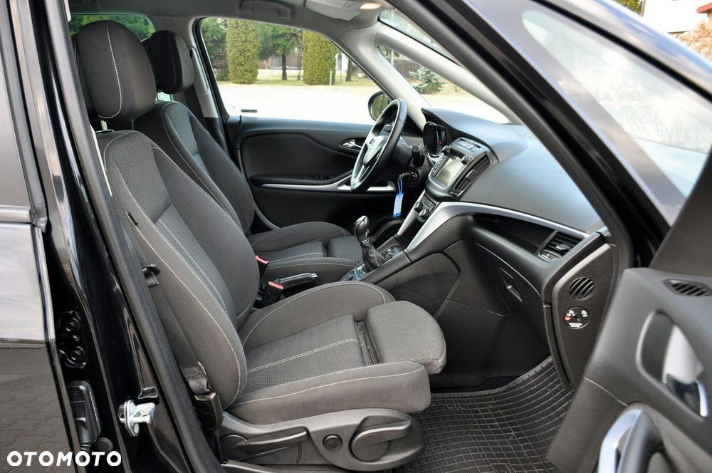 Opel Zafira - 17