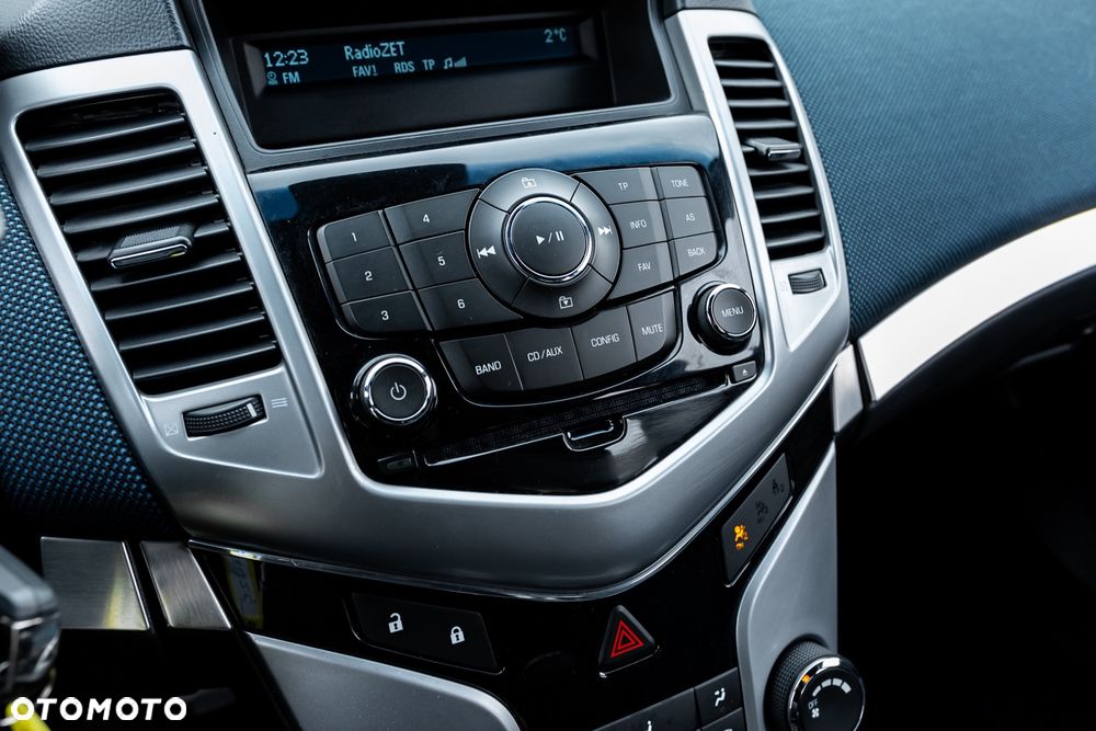 Chevrolet Cruze 1.8 LT - 31