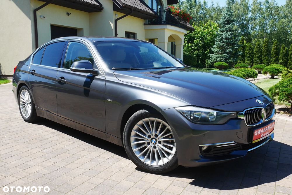 BMW Seria 3 318d Luxury Line