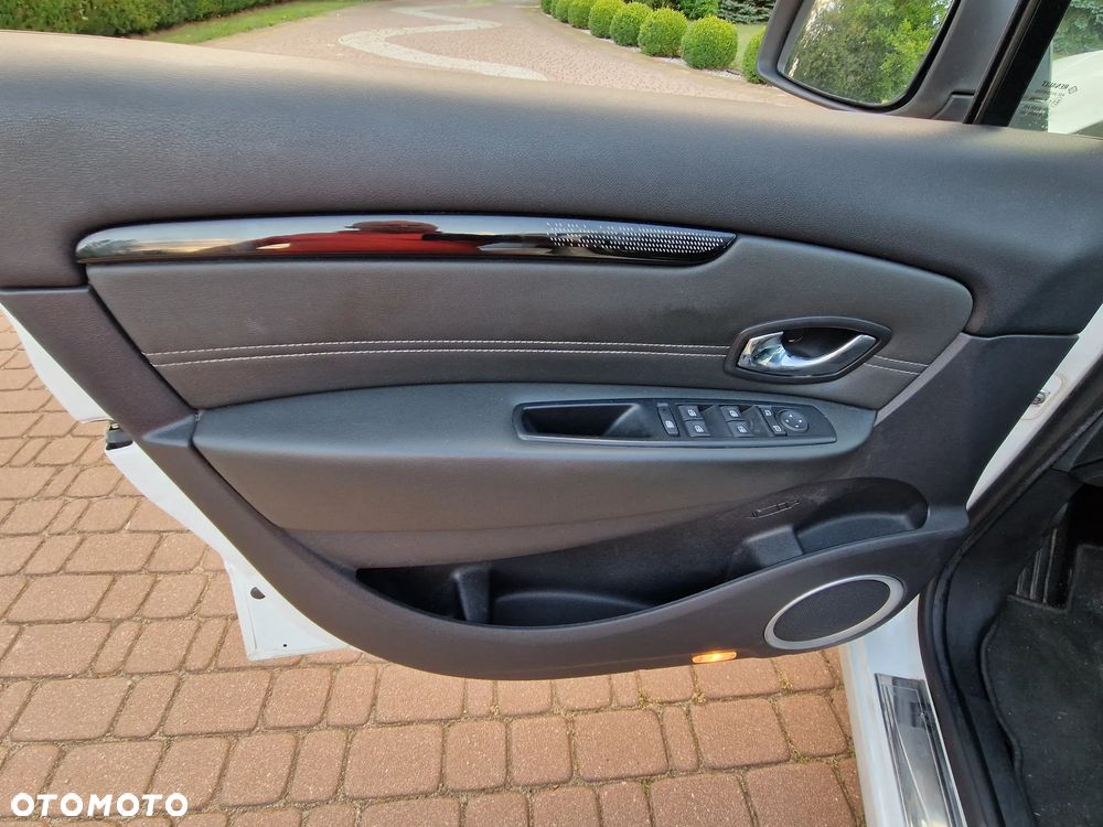 Renault Grand Scenic 2.0 16V 140 CVT Bose Edition - 12