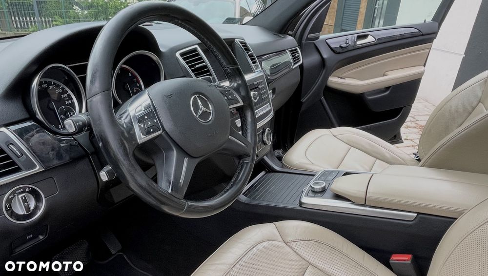 Mercedes-Benz ML - 2