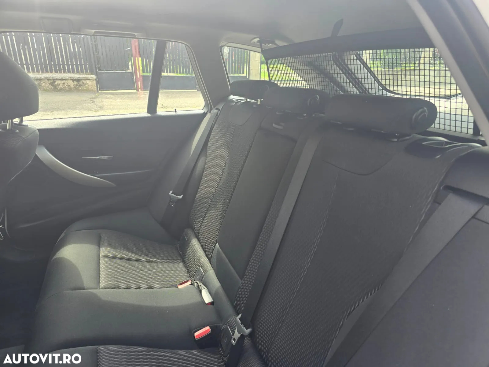 BMW Seria 3 316d Touring - 8