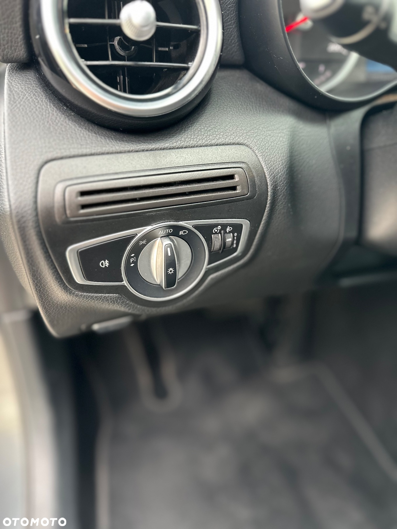 Mercedes-Benz Klasa C 220 d T 9G-TRONIC Avantgarde - 14