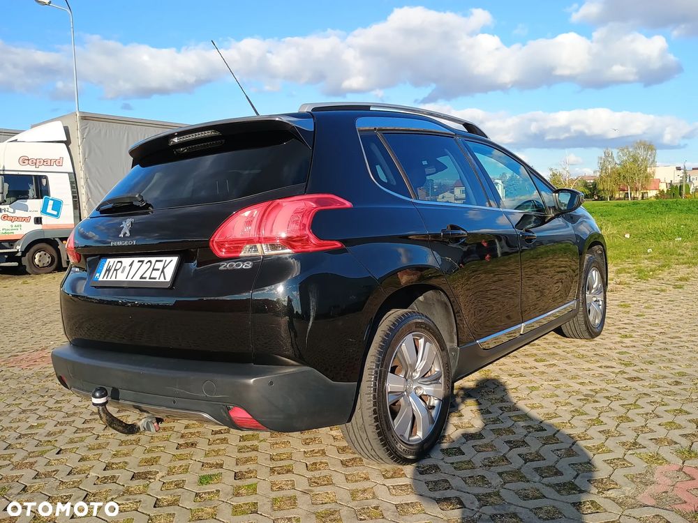 Peugeot 2008 BlueHDi FAP 120 STOP & START Allure - 4