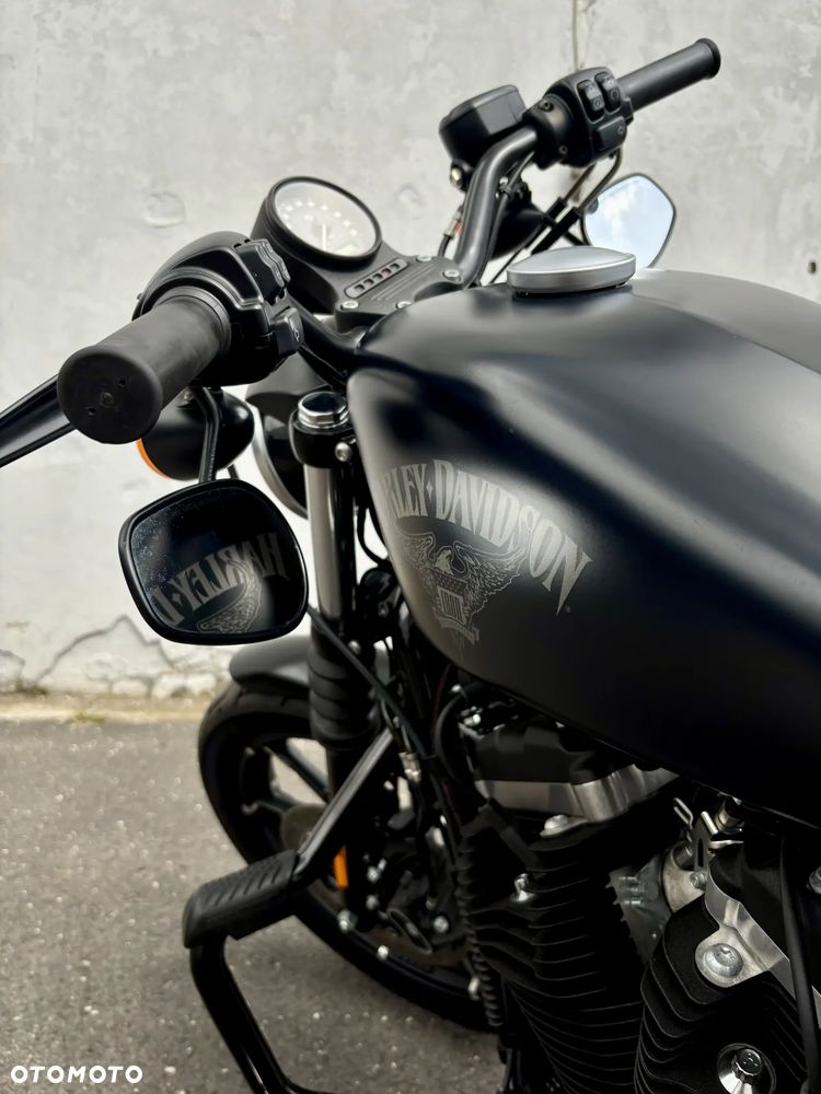 Harley-Davidson Sportster Iron 883 - 6