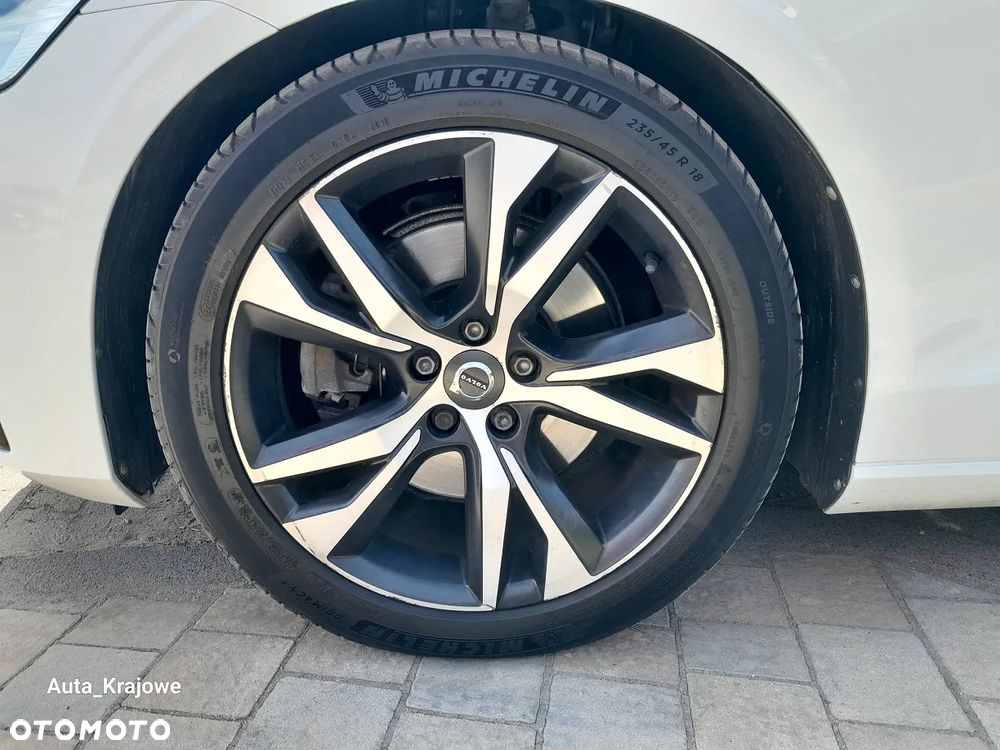 Volvo V60 B3 B R-Design - 37